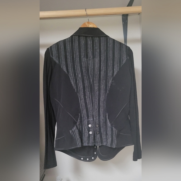 Striped Blazer - Picture 3 of 5